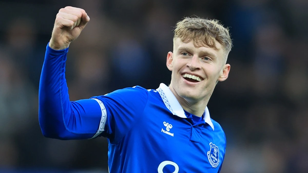 Man United lead race for £50m defender coveted by Spurs and Real Madrid